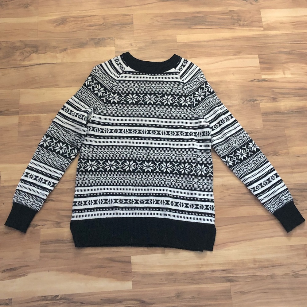 NWOT Old Navy Black White Fair Isle Sweater